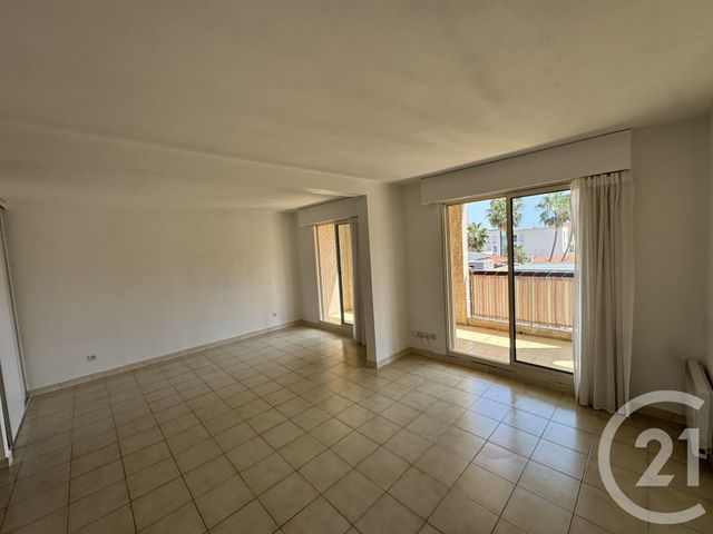 Appartement à louer - 3 pièces - 80.0 m2 - NICE - 06 - PROVENCE-ALPES-COTE-D-AZUR - Century 21 Maison De L'Immobilier