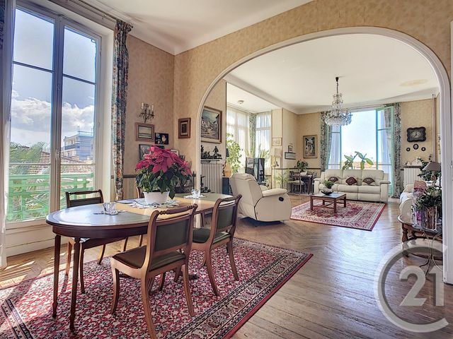 Appartement F6 à vendre - 6 pièces - 218.03 m2 - NICE - 06 - PROVENCE-ALPES-COTE-D-AZUR - Century 21 Maison De L'Immobilier Appartement F6 à vendre - 6 pièces - 218.03 m2 - NICE - 06 - PROVENCE-ALPES-COTE-D-AZUR - Century 21 Maison De L'Immobilier