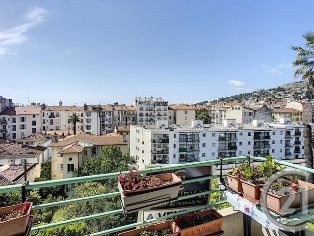 Appartement F6 à vendre - 6 pièces - 218.03 m2 - NICE - 06 - PROVENCE-ALPES-COTE-D-AZUR - Century 21 Maison De L'Immobilier Appartement F6 à vendre - 6 pièces - 218.03 m2 - NICE - 06 - PROVENCE-ALPES-COTE-D-AZUR - Century 21 Maison De L'Immobilier