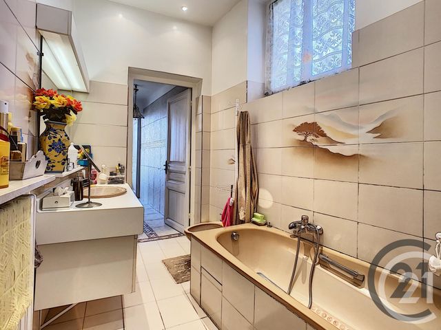 Appartement F6 à vendre - 6 pièces - 218.03 m2 - NICE - 06 - PROVENCE-ALPES-COTE-D-AZUR - Century 21 Maison De L'Immobilier Appartement F6 à vendre - 6 pièces - 218.03 m2 - NICE - 06 - PROVENCE-ALPES-COTE-D-AZUR - Century 21 Maison De L'Immobilier