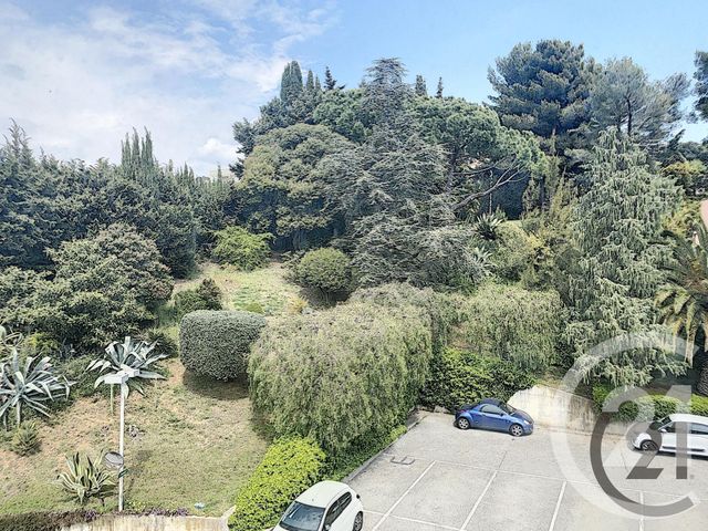 Appartement F3 à vendre - 4 pièces - 81.0 m2 - NICE - 06 - PROVENCE-ALPES-COTE-D-AZUR - Century 21 Maison De L'Immobilier Appartement F3 à vendre - 4 pièces - 81.0 m2 - NICE - 06 - PROVENCE-ALPES-COTE-D-AZUR - Century 21 Maison De L'Immobilier