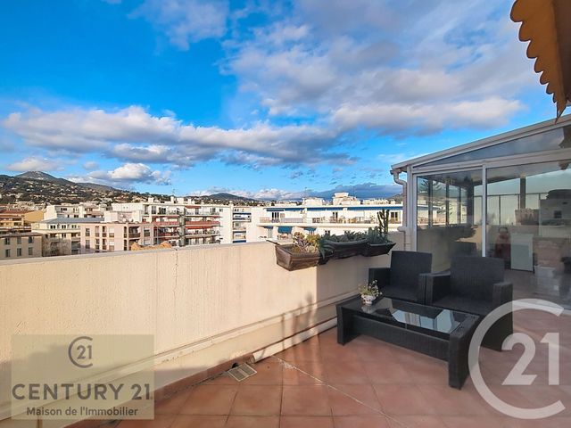 Appartement T2 à vendre - 2 pièces - 54.41 m2 - NICE - 06 - PROVENCE-ALPES-COTE-D-AZUR - Century 21 Maison De L'Immobilier