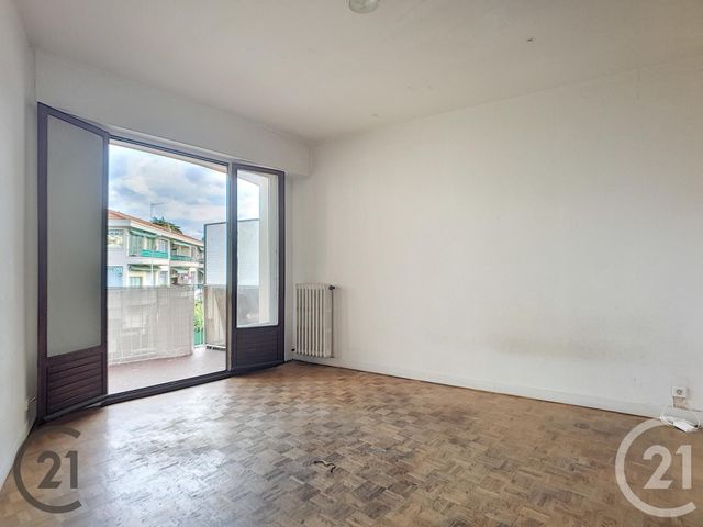 Afficher la photo en grand Appartement T1 à vendre - 1 pièce - 29.23 m2 - NICE - 06 - PROVENCE-ALPES-COTE-D-AZUR - Century 21 Maison De L'Immobilier