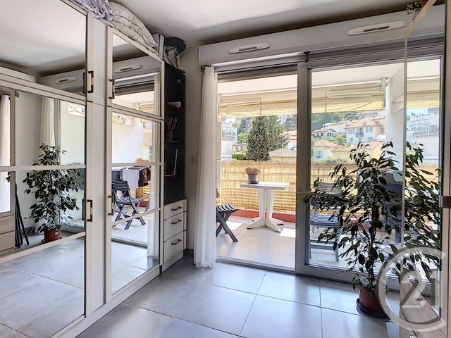Afficher la photo en grand Appartement F1 à vendre - 1 pièce - 26.0 m2 - NICE - 06 - PROVENCE-ALPES-COTE-D-AZUR - Century 21 Maison De L'Immobilier