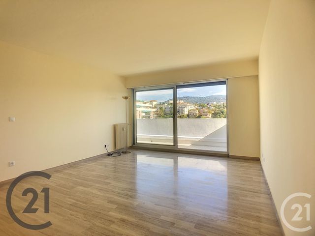 Appartement F2 à louer - 2 pièces - 50.0 m2 - NICE - 06 - PROVENCE-ALPES-COTE-D-AZUR - Century 21 Maison De L'Immobilier