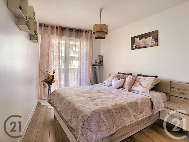 Afficher la photo en grand Appartement F3 à vendre - 3 pièces - 63.1 m2 - NICE - 06 - PROVENCE-ALPES-COTE-D-AZUR - Century 21 Maison De L'Immobilier
