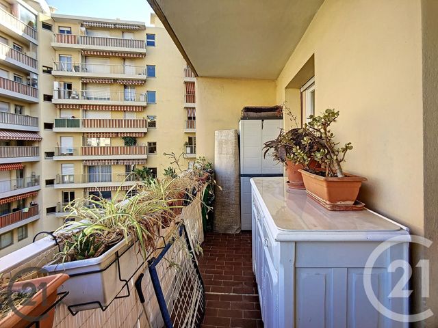 Afficher la photo en grand Appartement F3 à vendre - 3 pièces - 63.1 m2 - NICE - 06 - PROVENCE-ALPES-COTE-D-AZUR - Century 21 Maison De L'Immobilier