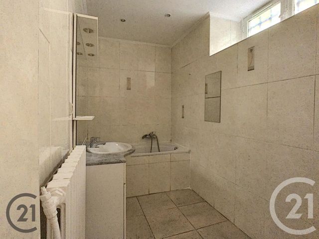 Appartement F3 à vendre - 3 pièces - 76.0 m2 - NICE - 06 - PROVENCE-ALPES-COTE-D-AZUR - Century 21 Maison De L'Immobilier Appartement F3 à vendre - 3 pièces - 76.0 m2 - NICE - 06 - PROVENCE-ALPES-COTE-D-AZUR - Century 21 Maison De L'Immobilier