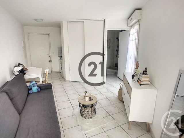 Afficher la photo en grand Studio à louer - 1 pièce - 21.0 m2 - NICE - 06 - PROVENCE-ALPES-COTE-D-AZUR - Century 21 Maison De L'Immobilier