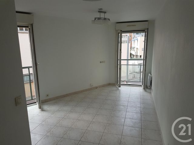 Afficher la photo en grand Studio à louer - 1 pièce - 21.0 m2 - NICE - 06 - PROVENCE-ALPES-COTE-D-AZUR - Century 21 Maison De L'Immobilier