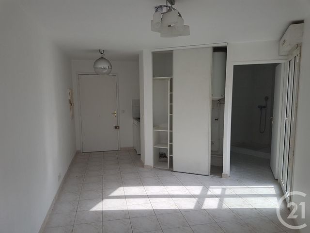 Afficher la photo en grand Studio à louer - 1 pièce - 21.0 m2 - NICE - 06 - PROVENCE-ALPES-COTE-D-AZUR - Century 21 Maison De L'Immobilier