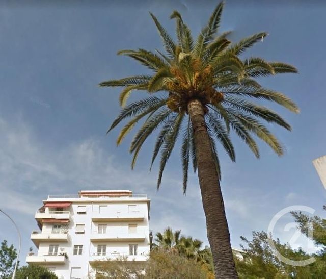 Appartement F2 à louer - 2 pièces - 40.0 m2 - NICE - 06 - PROVENCE-ALPES-COTE-D-AZUR - Century 21 Maison De L'Immobilier Appartement F2 à louer - 2 pièces - 40.0 m2 - NICE - 06 - PROVENCE-ALPES-COTE-D-AZUR - Century 21 Maison De L'Immobilier