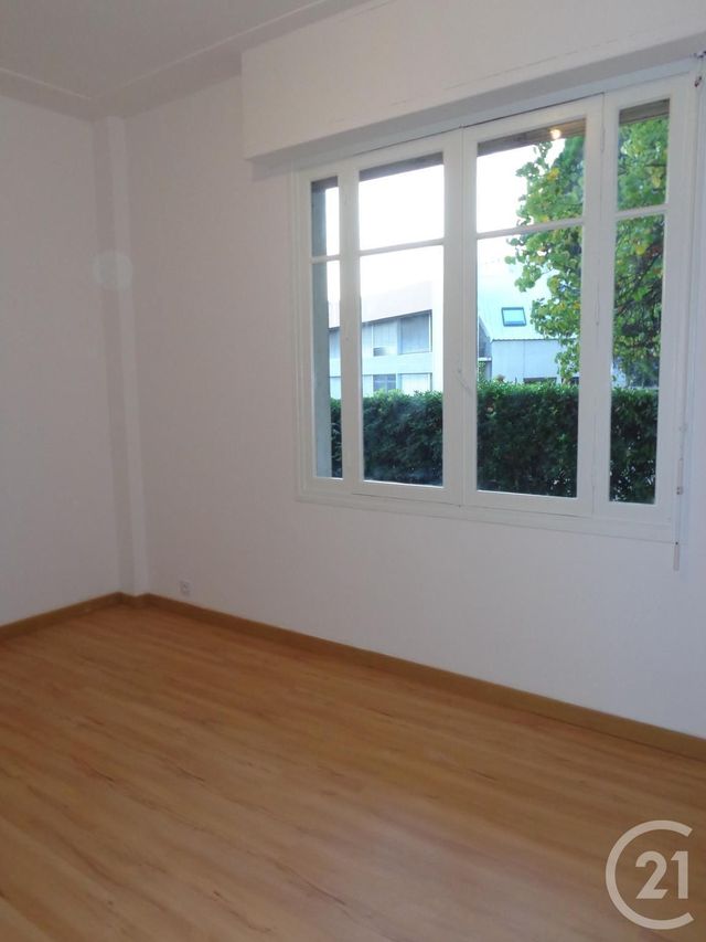 Appartement F2 à louer - 2 pièces - 40.0 m2 - NICE - 06 - PROVENCE-ALPES-COTE-D-AZUR - Century 21 Maison De L'Immobilier Appartement F2 à louer - 2 pièces - 40.0 m2 - NICE - 06 - PROVENCE-ALPES-COTE-D-AZUR - Century 21 Maison De L'Immobilier