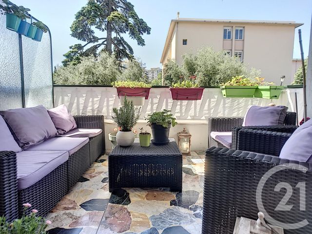 Afficher la photo en grand Appartement F3 à vendre - 3 pièces - 58.0 m2 - NICE - 06 - PROVENCE-ALPES-COTE-D-AZUR - Century 21 Maison De L'Immobilier