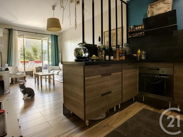 Afficher la photo en grand Appartement F3 à vendre - 3 pièces - 58.0 m2 - NICE - 06 - PROVENCE-ALPES-COTE-D-AZUR - Century 21 Maison De L'Immobilier