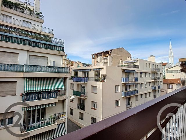 Appartement T4 à vendre - 4 pièces - 88.4 m2 - NICE - 06 - PROVENCE-ALPES-COTE-D-AZUR - Century 21 Maison De L'Immobilier Appartement T4 à vendre - 4 pièces - 88.4 m2 - NICE - 06 - PROVENCE-ALPES-COTE-D-AZUR - Century 21 Maison De L'Immobilier