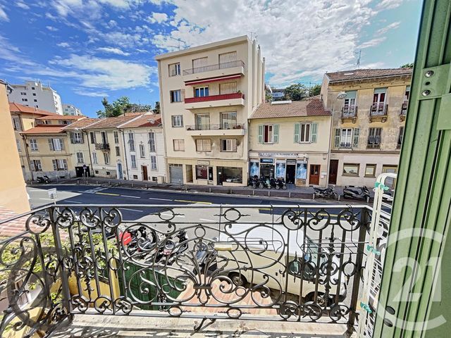 Appartement F2 à louer - 2 pièces - 31.0 m2 - NICE - 06 - PROVENCE-ALPES-COTE-D-AZUR - Century 21 Maison De L'Immobilier Appartement F2 à louer - 2 pièces - 31.0 m2 - NICE - 06 - PROVENCE-ALPES-COTE-D-AZUR - Century 21 Maison De L'Immobilier