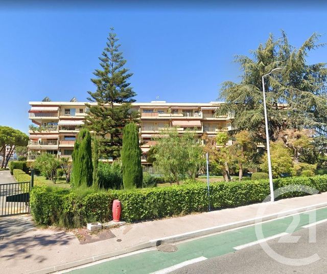 Afficher la photo en grand Studio à vendre - 1 pièce - 27.24 m2 - CAGNES SUR MER - 06 - PROVENCE-ALPES-COTE-D-AZUR - Century 21 Maison De L'Immobilier