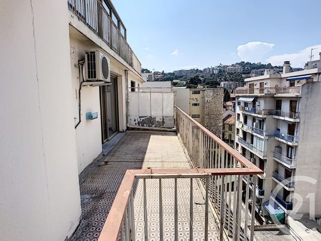 Afficher la photo en grand Appartement F3 à vendre - 3 pièces - 107.0 m2 - NICE - 06 - PROVENCE-ALPES-COTE-D-AZUR - Century 21 Maison De L'Immobilier