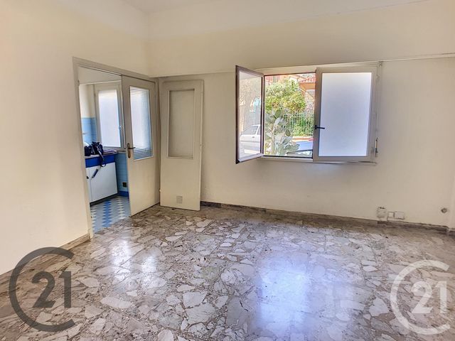 Appartement F1 à louer - 1 pièce - 30.0 m2 - NICE - 06 - PROVENCE-ALPES-COTE-D-AZUR - Century 21 Maison De L'Immobilier Appartement F1 à louer - 1 pièce - 30.0 m2 - NICE - 06 - PROVENCE-ALPES-COTE-D-AZUR - Century 21 Maison De L'Immobilier