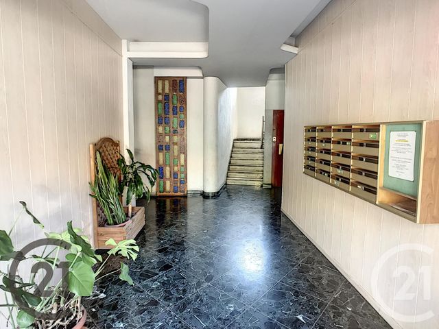 Appartement F1 à louer - 1 pièce - 30.0 m2 - NICE - 06 - PROVENCE-ALPES-COTE-D-AZUR - Century 21 Maison De L'Immobilier Appartement F1 à louer - 1 pièce - 30.0 m2 - NICE - 06 - PROVENCE-ALPES-COTE-D-AZUR - Century 21 Maison De L'Immobilier