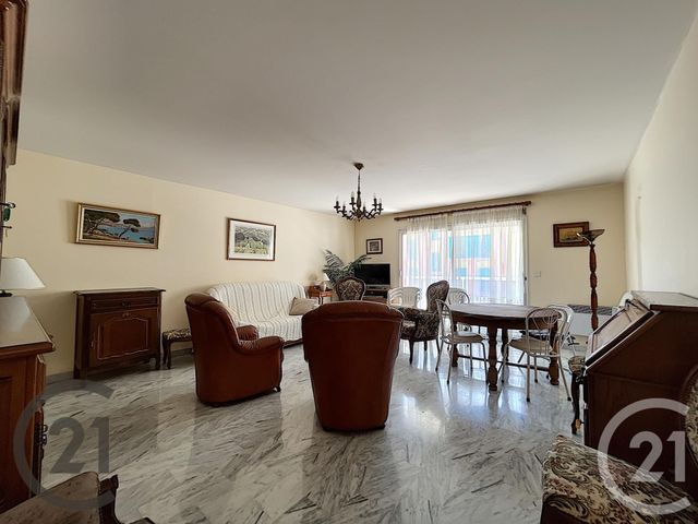 Afficher la photo en grand Appartement F4 à louer - 4 pièces - 102.0 m2 - NICE - 06 - PROVENCE-ALPES-COTE-D-AZUR - Century 21 Maison De L'Immobilier
