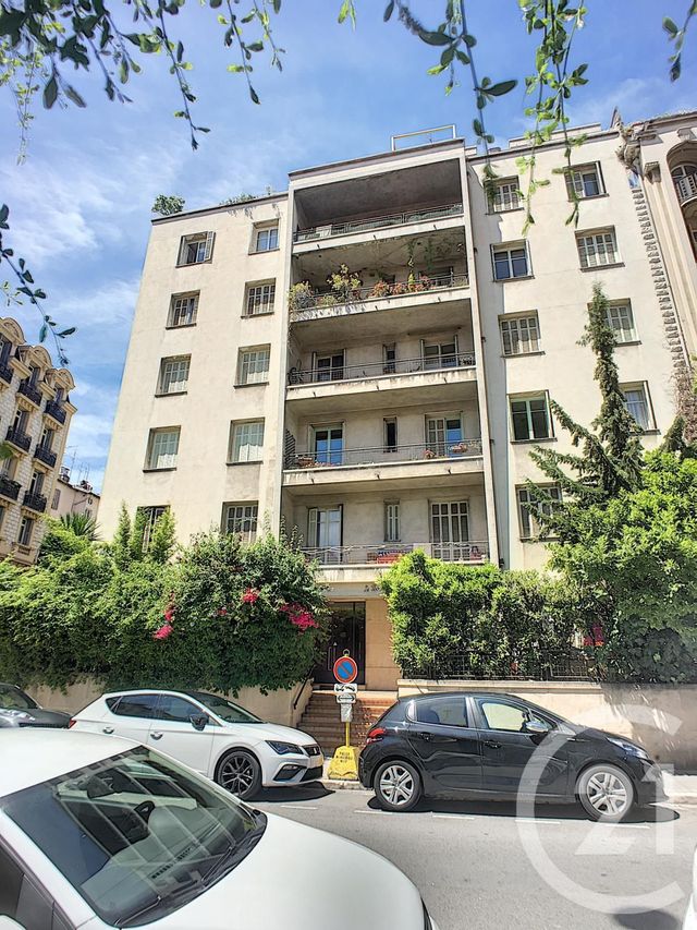 Afficher la photo en grand Appartement F1 à louer - 1 pièce - 28.0 m2 - NICE - 06 - PROVENCE-ALPES-COTE-D-AZUR - Century 21 Maison De L'Immobilier