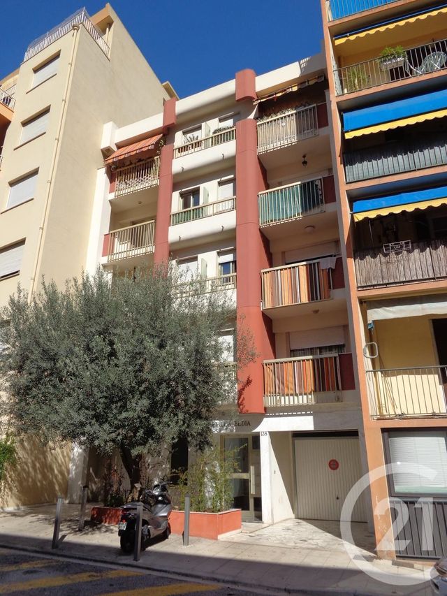 Afficher la photo en grand Appartement F2 à louer - 2 pièces - 34.0 m2 - NICE - 06 - PROVENCE-ALPES-COTE-D-AZUR - Century 21 Maison De L'Immobilier