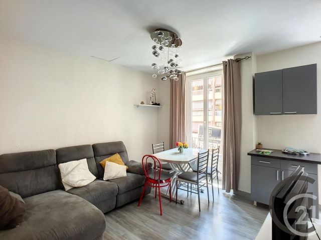 Appartement F3 à vendre - 3 pièces - 46.35 m2 - NICE - 06 - PROVENCE-ALPES-COTE-D-AZUR - Century 21 Maison De L'Immobilier