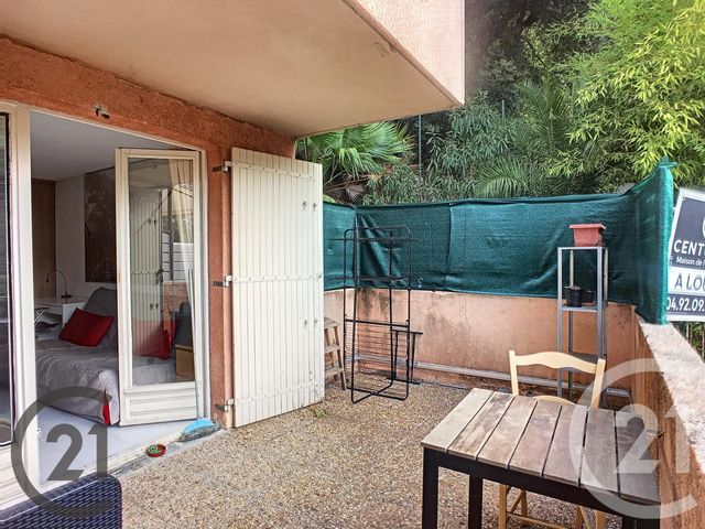Studio à vendre - 1 pièce - 25.0 m2 - NICE - 06 - PROVENCE-ALPES-COTE-D-AZUR - Century 21 Maison De L'Immobilier