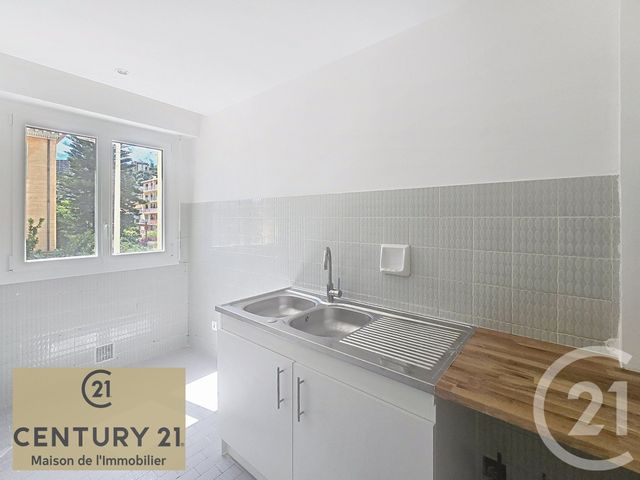 Appartement F2 à vendre - 2 pièces - 39.67 m2 - NICE - 06 - PROVENCE-ALPES-COTE-D-AZUR - Century 21 Maison De L'Immobilier