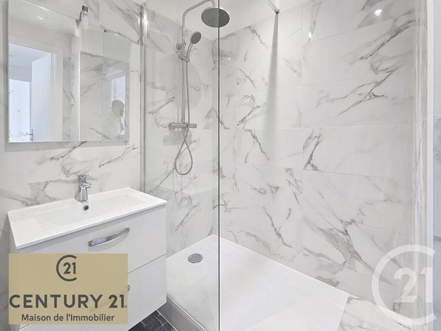 Appartement F2 à vendre - 2 pièces - 39.67 m2 - NICE - 06 - PROVENCE-ALPES-COTE-D-AZUR - Century 21 Maison De L'Immobilier