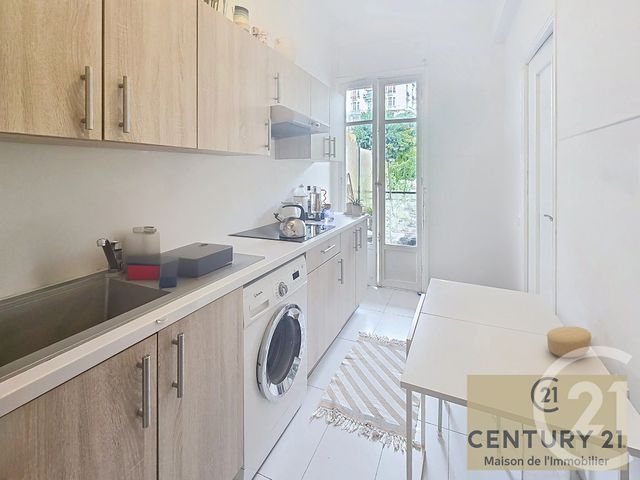 Afficher la photo en grand Appartement F1 bis à vendre - 2 pièces - 41.13 m2 - NICE - 06 - PROVENCE-ALPES-COTE-D-AZUR - Century 21 Maison De L'Immobilier