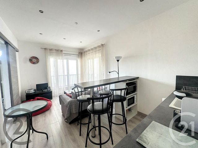 Appartement F2 à louer - 2 pièces - 33.0 m2 - NICE - 06 - PROVENCE-ALPES-COTE-D-AZUR - Century 21 Maison De L'Immobilier