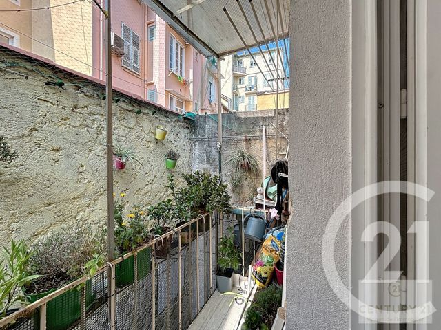 Afficher la photo en grand Appartement T2 à vendre - 3 pièces - 43.1 m2 - NICE - 06 - PROVENCE-ALPES-COTE-D-AZUR - Century 21 Maison De L'Immobilier