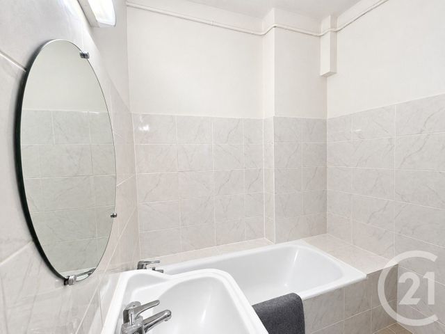 Appartement F1 à vendre - 1 pièce - 31.04 m2 - NICE - 06 - PROVENCE-ALPES-COTE-D-AZUR - Century 21 Maison De L'Immobilier