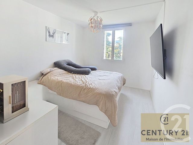 Afficher la photo en grand Appartement F3 à vendre - 3 pièces - 67.71 m2 - NICE - 06 - PROVENCE-ALPES-COTE-D-AZUR - Century 21 Maison De L'Immobilier