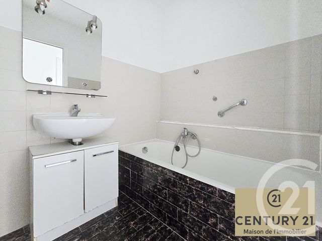 Appartement F4 à vendre - 4 pièces - 85.57 m2 - NICE - 06 - PROVENCE-ALPES-COTE-D-AZUR - Century 21 Maison De L'Immobilier