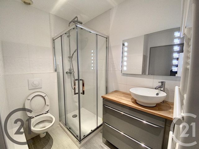 Appartement F2 à louer - 2 pièces - 47.0 m2 - NICE - 06 - PROVENCE-ALPES-COTE-D-AZUR - Century 21 Maison De L'Immobilier