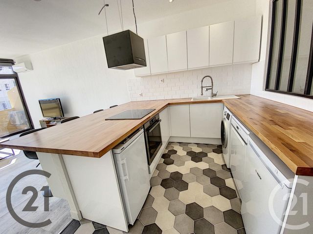 Appartement F2 à louer - 2 pièces - 47.0 m2 - NICE - 06 - PROVENCE-ALPES-COTE-D-AZUR - Century 21 Maison De L'Immobilier