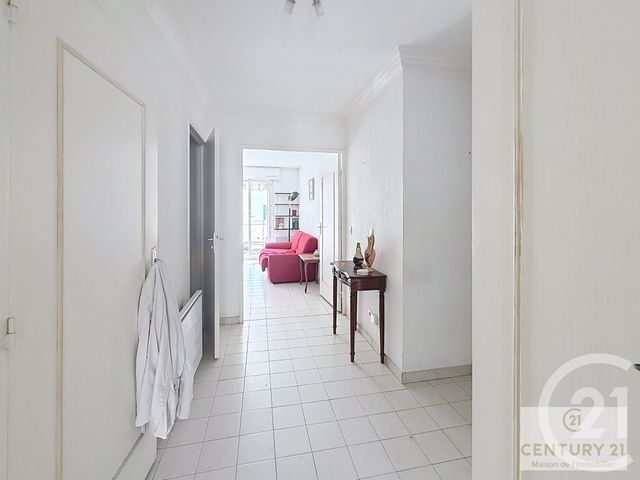 Afficher la photo en grand Appartement F2 à vendre - 2 pièces - 50.11 m2 - NICE - 06 - PROVENCE-ALPES-COTE-D-AZUR - Century 21 Maison De L'Immobilier