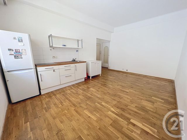 Appartement F2 à louer - 2 pièces - 36.0 m2 - NICE - 06 - PROVENCE-ALPES-COTE-D-AZUR - Century 21 Maison De L'Immobilier