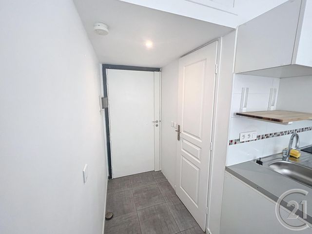 Appartement F1 à louer - 1 pièce - 13.45 m2 - NICE - 06 - PROVENCE-ALPES-COTE-D-AZUR - Century 21 Maison De L'Immobilier