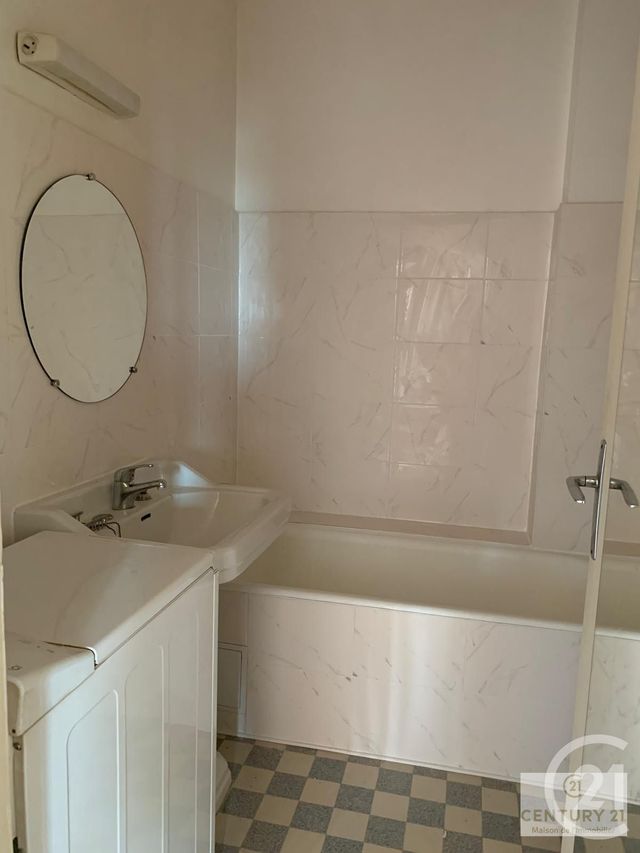 Appartement F1 à louer - 1 pièce - 31.04 m2 - NICE - 06 - PROVENCE-ALPES-COTE-D-AZUR - Century 21 Maison De L'Immobilier