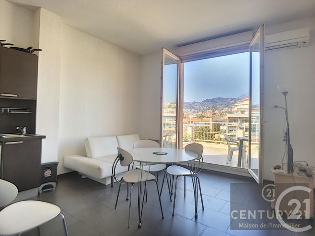 Appartement F2 à louer - 2 pièces - 32.0 m2 - NICE - 06 - PROVENCE-ALPES-COTE-D-AZUR - Century 21 Maison De L'Immobilier