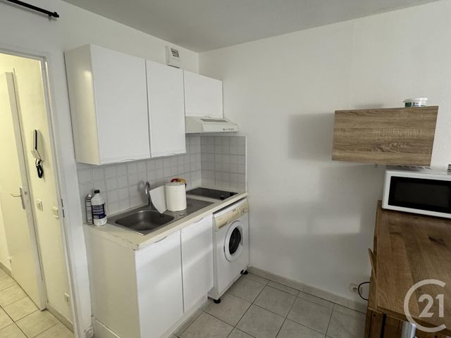 Appartement F1 à louer - 1 pièce - 22.0 m2 - NICE - 06 - PROVENCE-ALPES-COTE-D-AZUR - Century 21 Maison De L'Immobilier