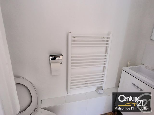Appartement F2 à louer - 2 pièces - 35.0 m2 - NICE - 06 - PROVENCE-ALPES-COTE-D-AZUR - Century 21 Maison De L'Immobilier