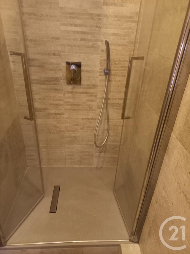 Appartement F1 à louer - 1 pièce - 27.0 m2 - NICE - 06 - PROVENCE-ALPES-COTE-D-AZUR - Century 21 Maison De L'Immobilier