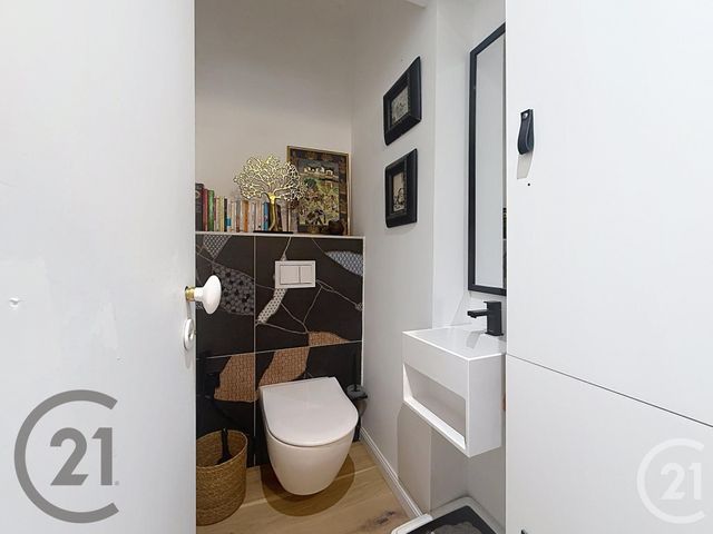 Appartement F2 à vendre - 2 pièces - 45.38 m2 - LA TRINITE - 06 - PROVENCE-ALPES-COTE-D-AZUR - Century 21 Maison De L'Immobilier