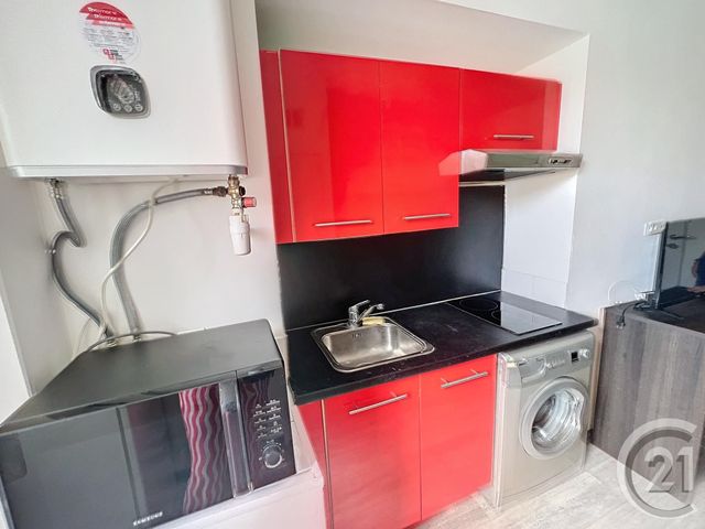 Appartement F1 à louer - 1 pièce - 13.7 m2 - NICE - 06 - PROVENCE-ALPES-COTE-D-AZUR - Century 21 Maison De L'Immobilier